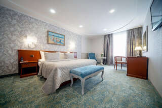 Гостиница Берёзка Челябинск Улучшенный люкс-1