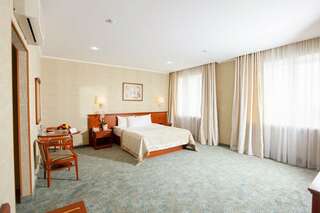 Гостиница Берёзка Челябинск Deluxe New-1