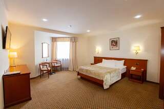 Гостиница Берёзка Челябинск Deluxe New-1